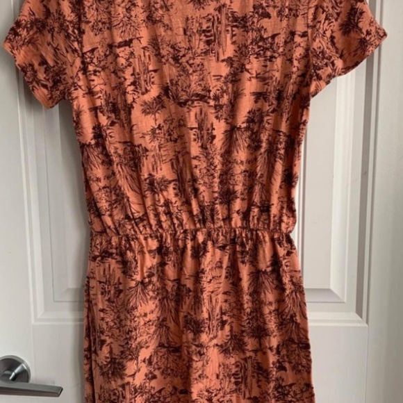 Dress - Picture 2 of 2